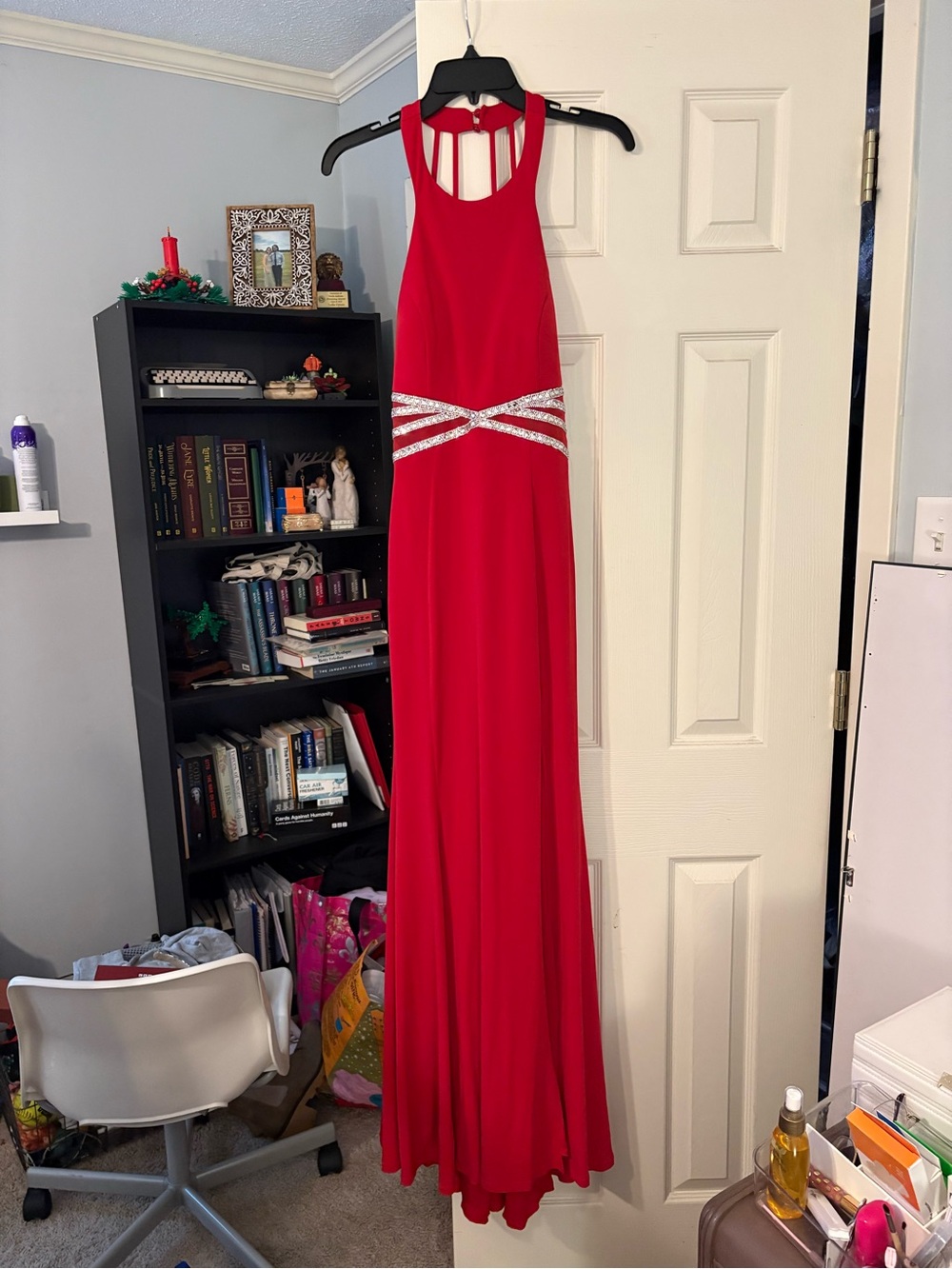 Elegant Red Halter Evening Gown with Rhinestone Waist